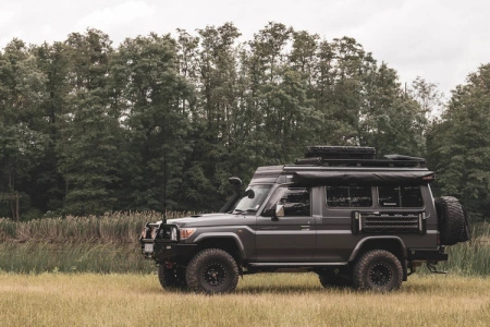 Dach otwierany Alu-Cab "Hercules G2" do Toyota Land Cruiser 75 & 78 - czarny